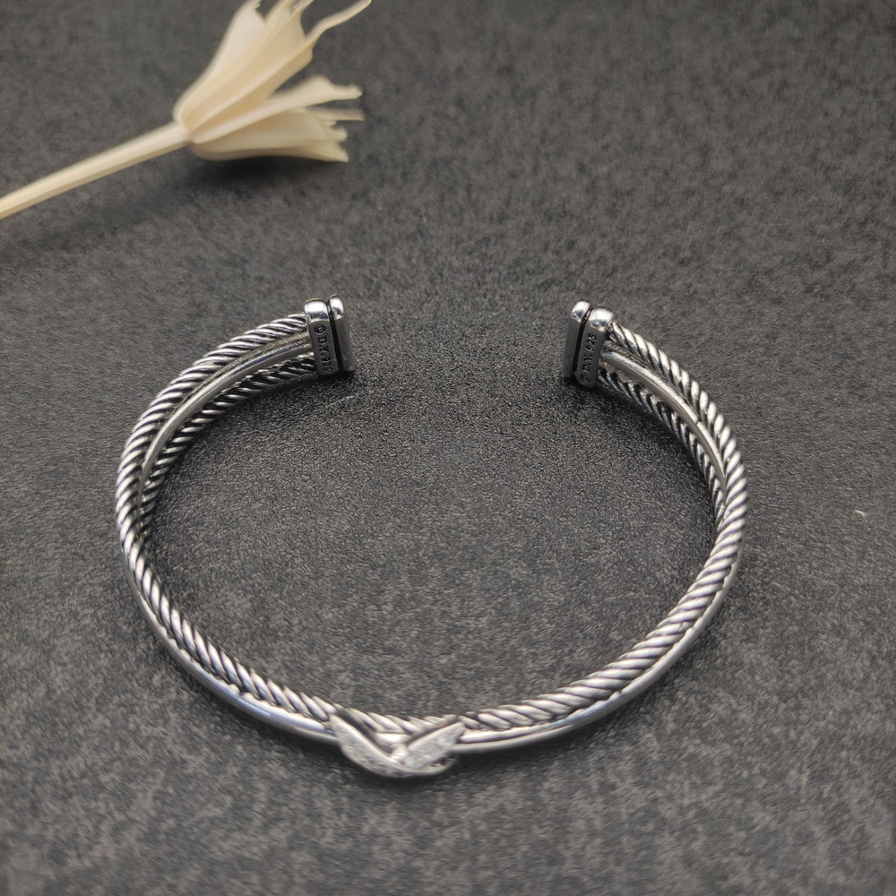 David Yurman Triple-Thread Crossover Diamond Bracelet - Picture 6 of 9